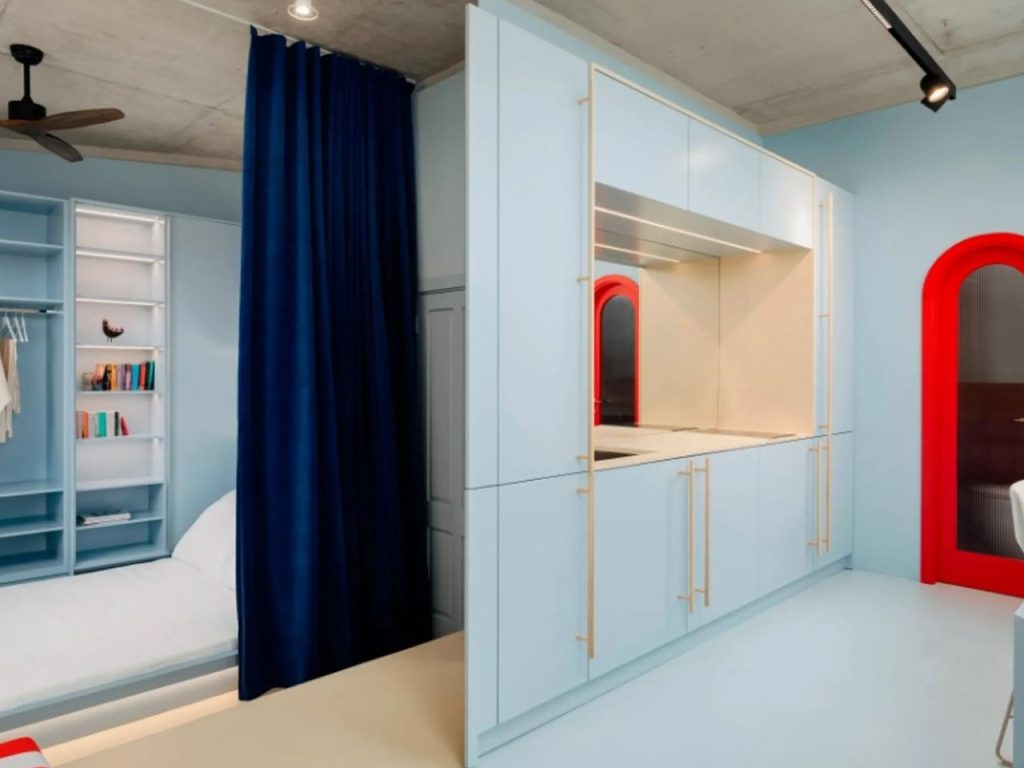 Découvrez Comment un Passage Maltais du 16e Siècle a Évolué en un Micro Appartement Durable et Chic !