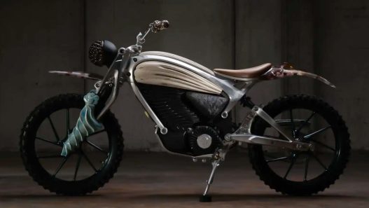 Decouvrez la Moto Royal Enfield transformee en Chef dOEuvre Art - plare.