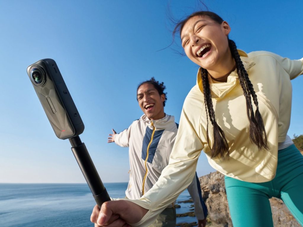 Découvrez la Révolution des Photos : La Caméra 360° Insta360 X5 avec Objectifs Interchangeables !