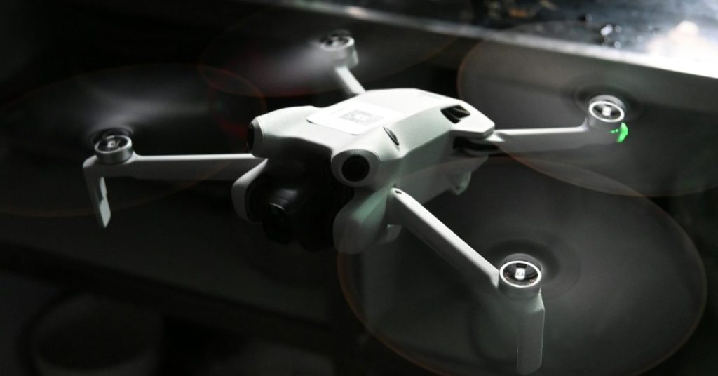 Fait divers : un résident en colère tire des pétards sur un drone de police, toutes les révélations ici Fait divers : un résident en colère tire des pétards sur un drone de police, toutes les révélations ici