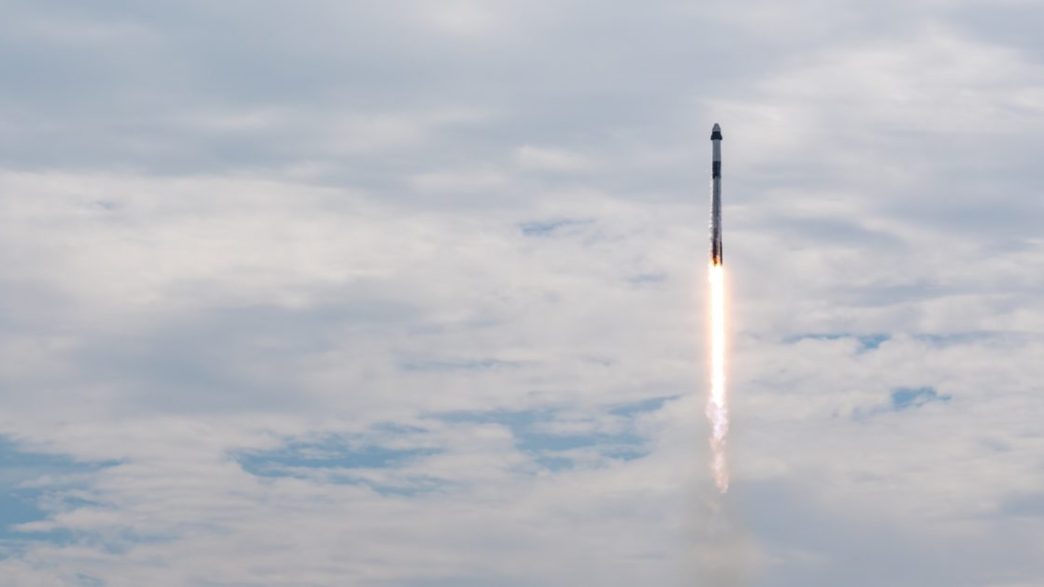 Malgré la domination de SpaceX sur le marché, la NASA n'a pas réalisé d'économies significatives.