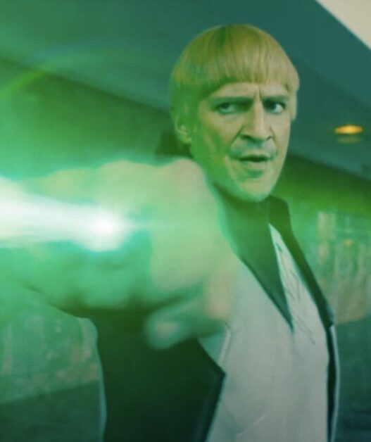 Lanterns: Nathan Fillion riprenderà il ruolo di Guy Gardner nella serie tv