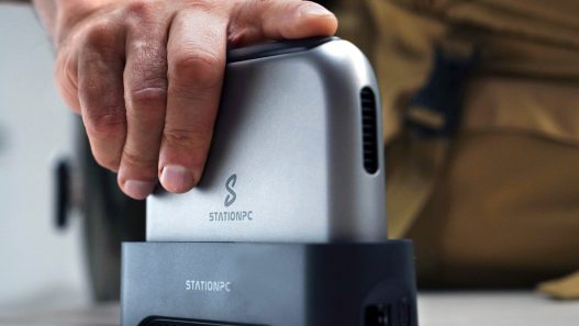 PocketCloud Portable NAS Backs Up Your World On the Go hero - plare.