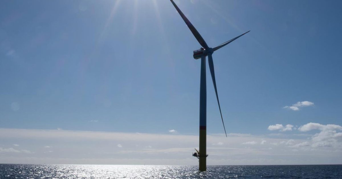 RWE wind turbine - plare.