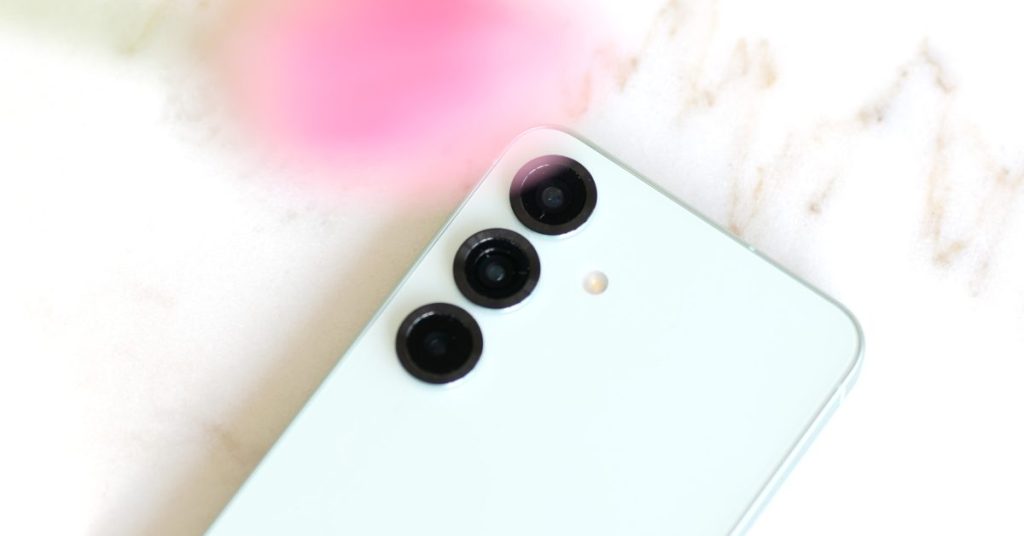 Samsung promeut des ventes exceptionnelles de la série Galaxy S25 et tease le XR, un avenir prometteur pour les smartphones. Samsung promeut des ventes exceptionnelles de la série Galaxy S25 et tease le XR, un avenir prometteur pour les smartphones.