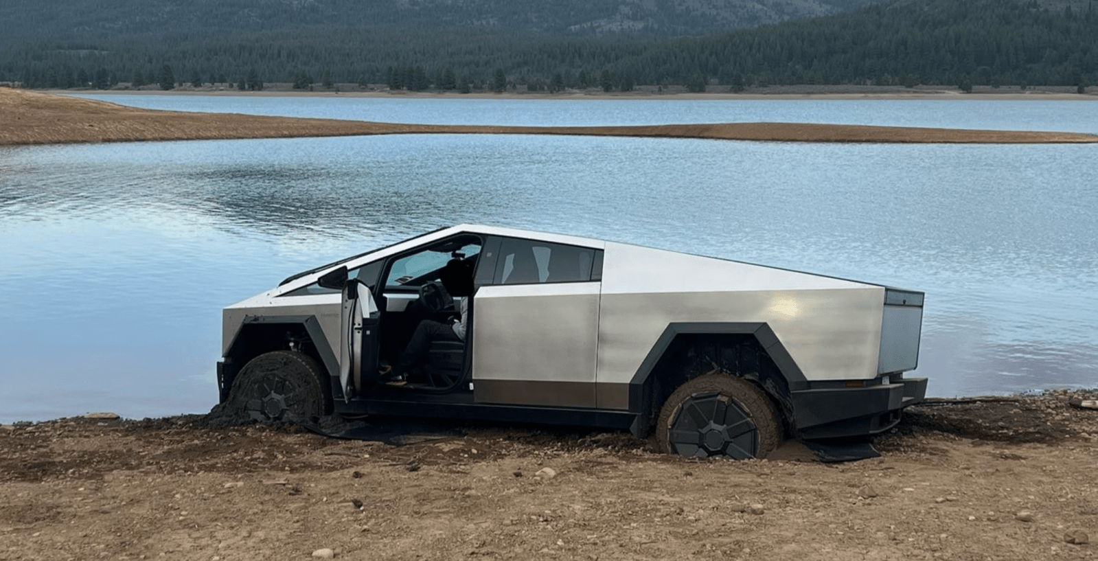 Tesla Cybertruck stuck water hero - plare.