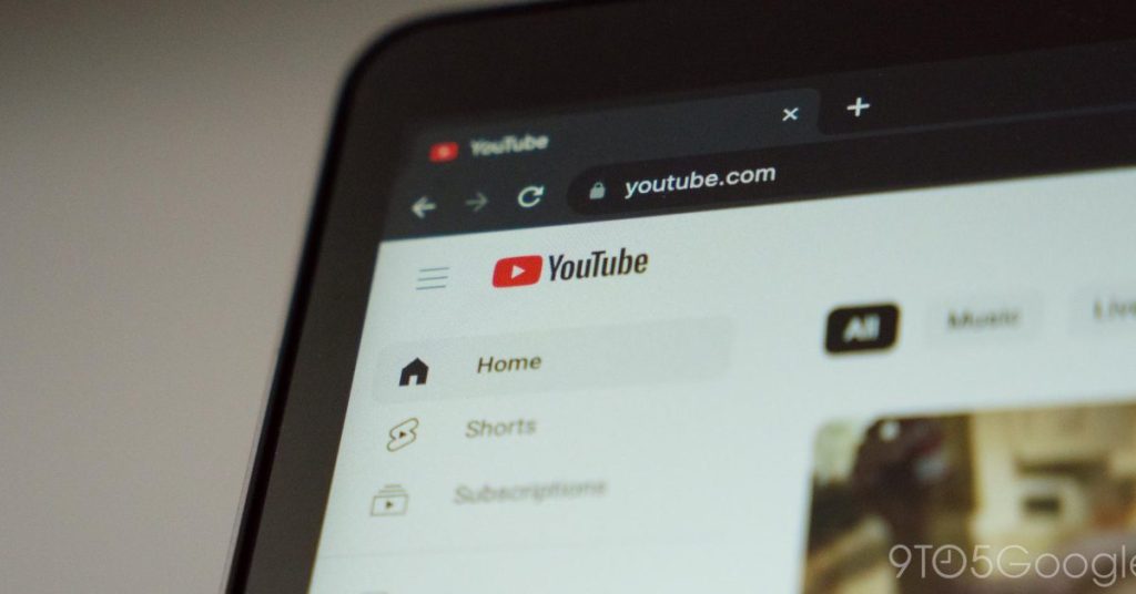 YouTube teste le floutage des vignettes vidéo pour contenus adultes : enjeux et implications