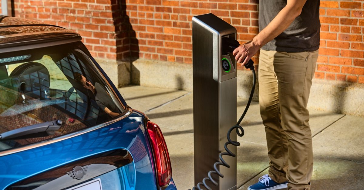its electric curbside charging - plare.