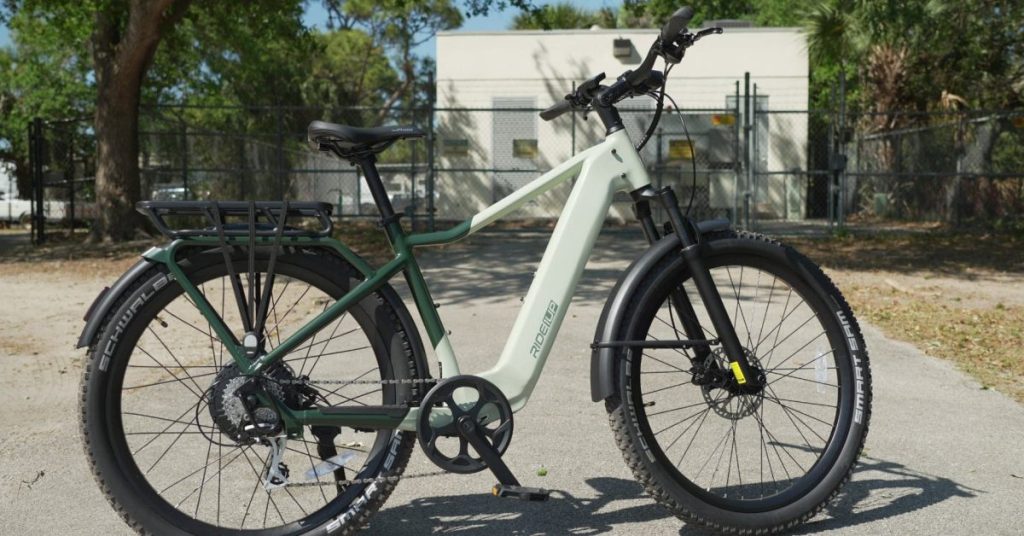 Cette e-bike va au-delà de vos attentes avec des fonctionnalités inégalées