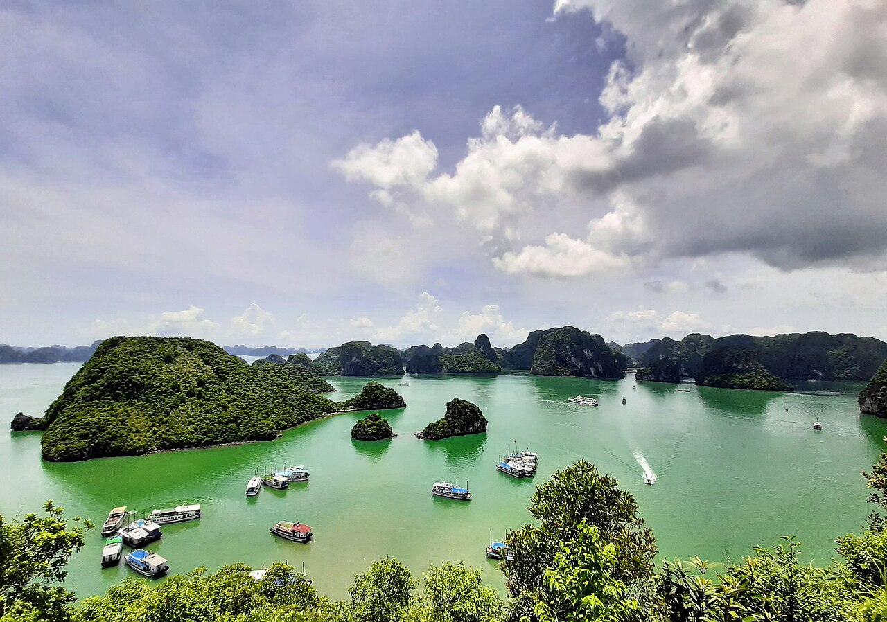 1 Viajes bahia de Halong - plare.