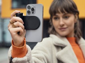 10 best iphone accessories yanko design hero - plare.