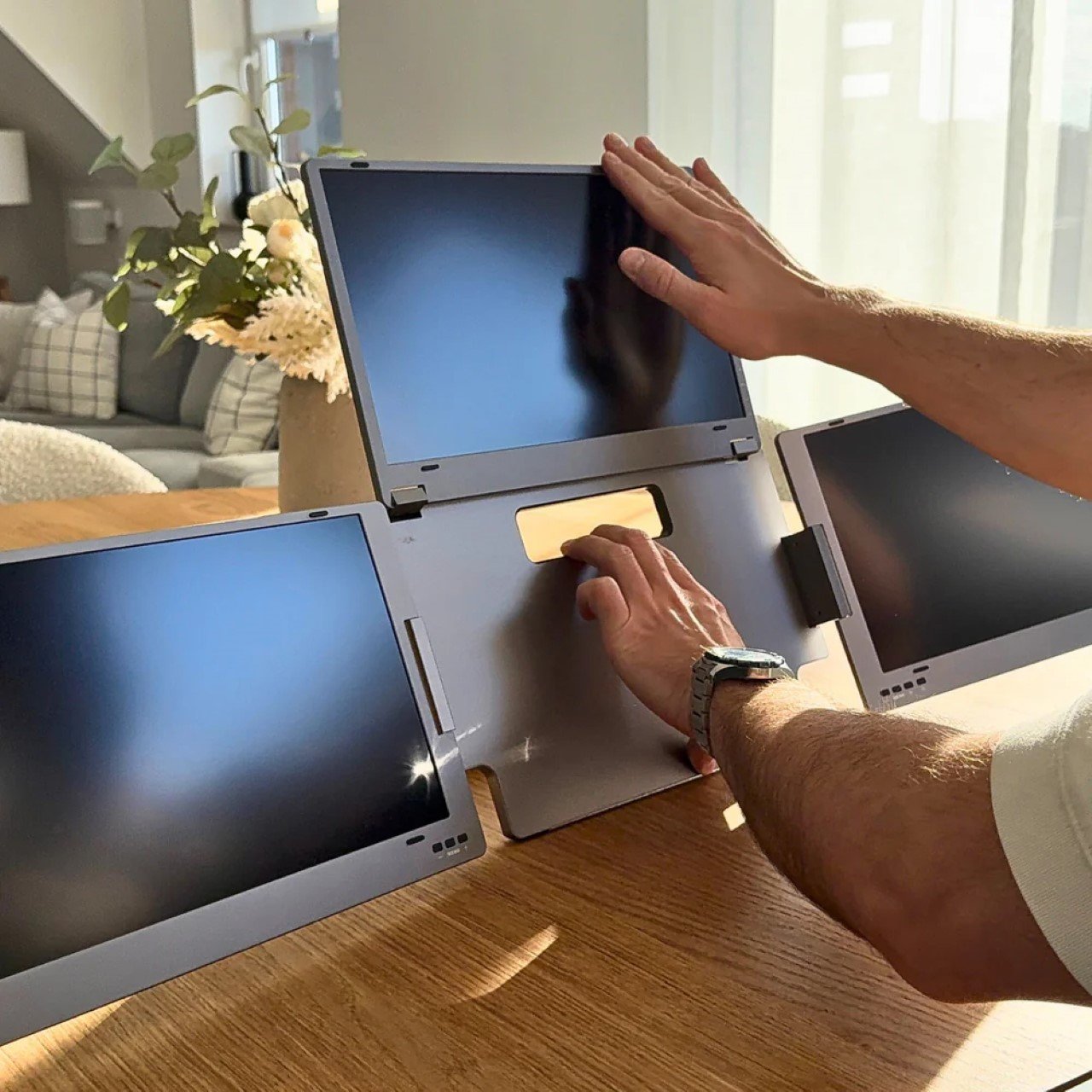 1746372857 622 Transformez votre MacBook en Centre de Controle Ultime avec cet - plare.