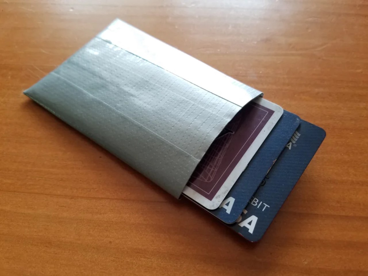 1746403140 544 Transformez Votre Portefeuille Actuel en Un Portefeuille Anti RFID Gratuitement - plare.