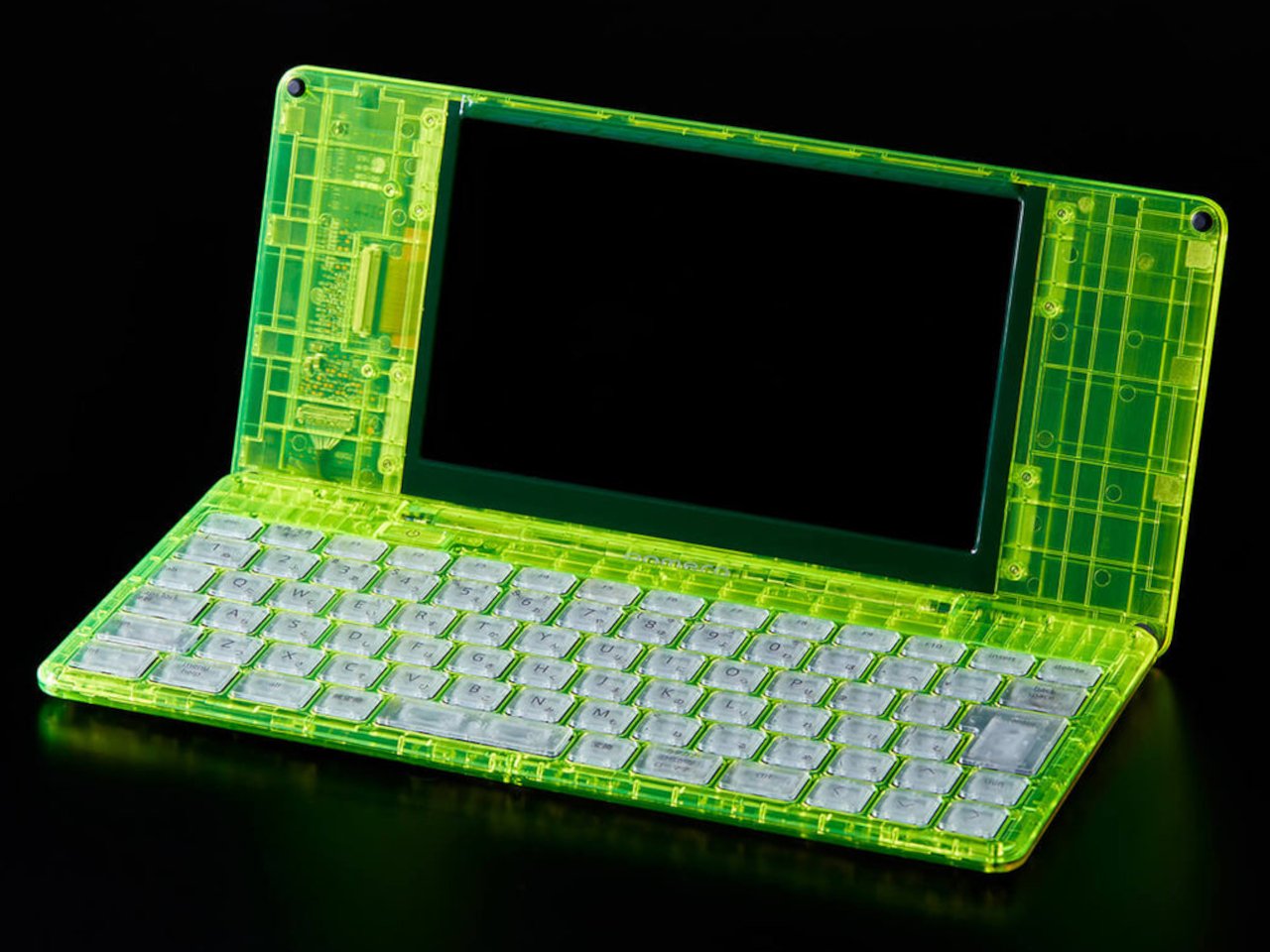 1746440513 130 Decouvrez le Pomera DM250 Loutil Cyberpunk Transparent qui Inspire - plare.