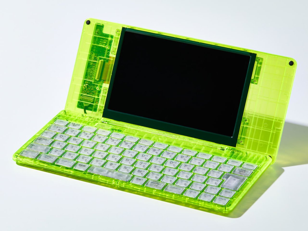 1746440513 243 Decouvrez le Pomera DM250 Loutil Cyberpunk Transparent qui Inspire - plare.