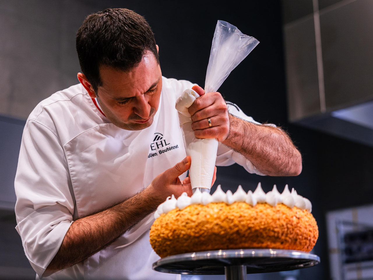 1746460560 110 Decouvrez le Gateau Robotique Comestible Une Revolution Edible avec - plare.
