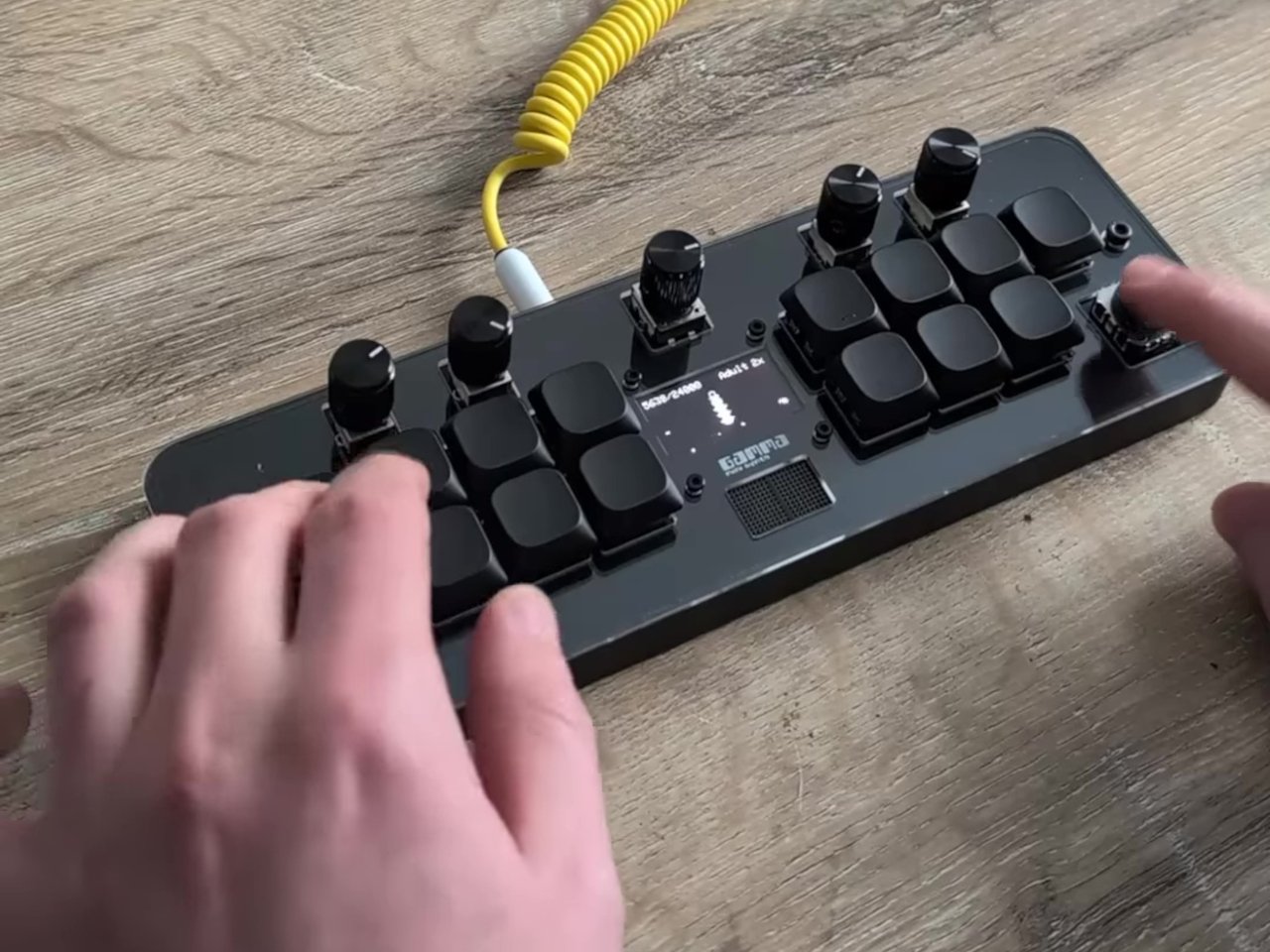 Touches du Gamma Mini Synth