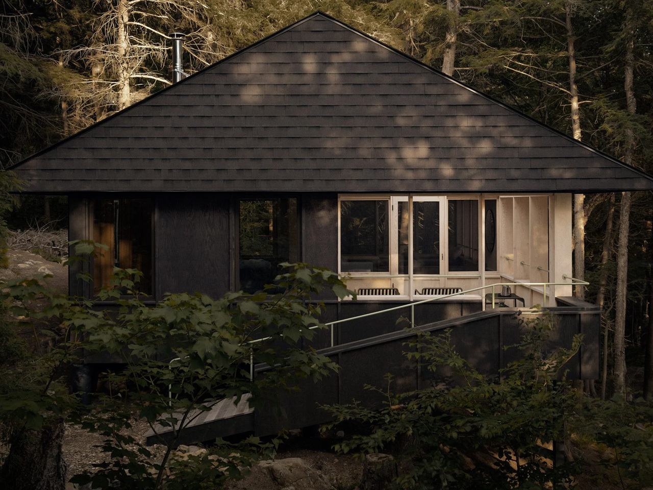 1746574520 377 Decouvrez cette Cabane Ecologique Autonome au Bord du Lac Parfaite - plare.