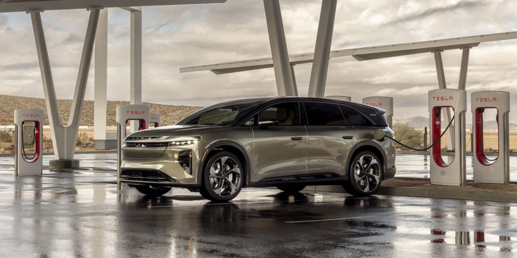Lucid expédie prochainement ses SUV Gravity vers l'Arabie saoudite : une avancée dans le marché des véhicules électriques premium - plare. Lucid-Gravity-electric-SUV