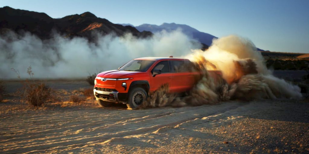 Chevy Silverado EV : le nouveau modèle Trail Boss avec 725 ch pour une expérience tout-terrain inégalée - plare. Chevy-Silverado-EV-Trail-Boss