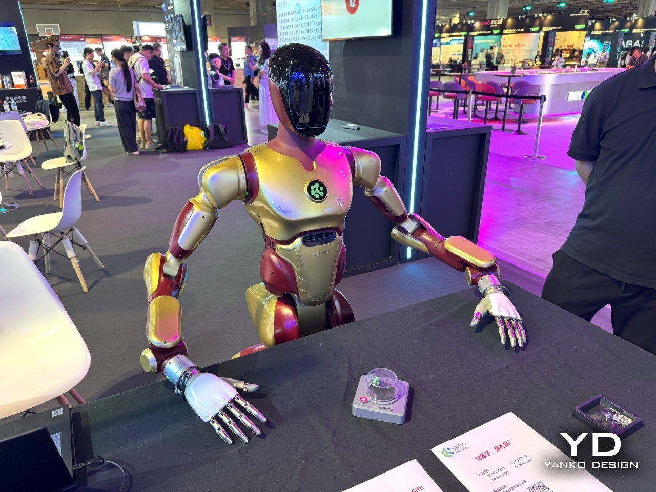 1747943718 411 Pourquoi la Chine est elle Fascinee par les Robots Humanoides - plare.