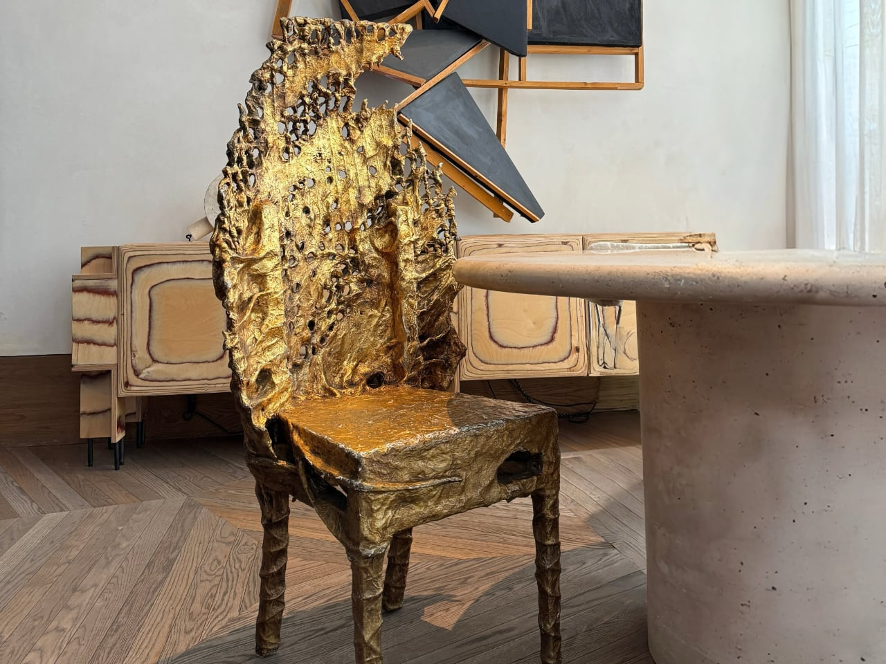1748100129 995 Decouvrez Comment les Metalliques Chaleureux Peuvent Revolutionner Votre Interieur - plare.