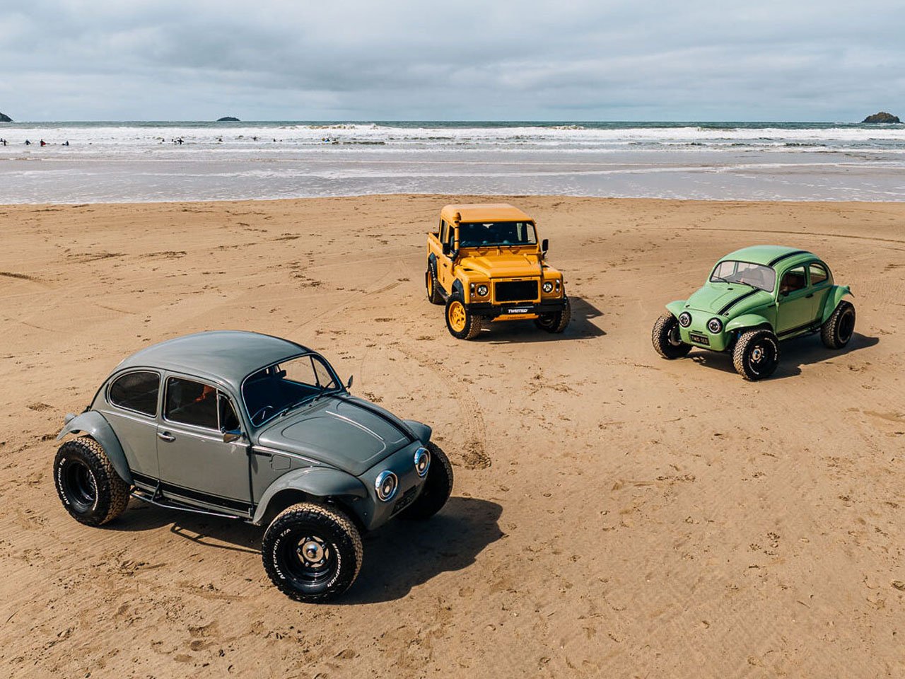 1748201486 887 Incroyable Transformation Le VW Beetle Classique Se Lance dans - plare.