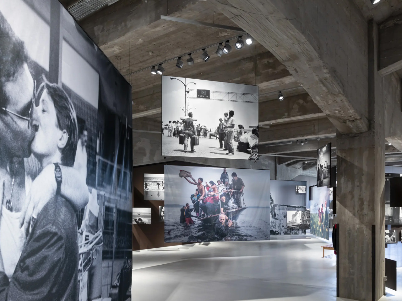 1748390380 952 Decouvrez Comment des Batiments Historiques Tels que le Fenix Warehouse - plare.
