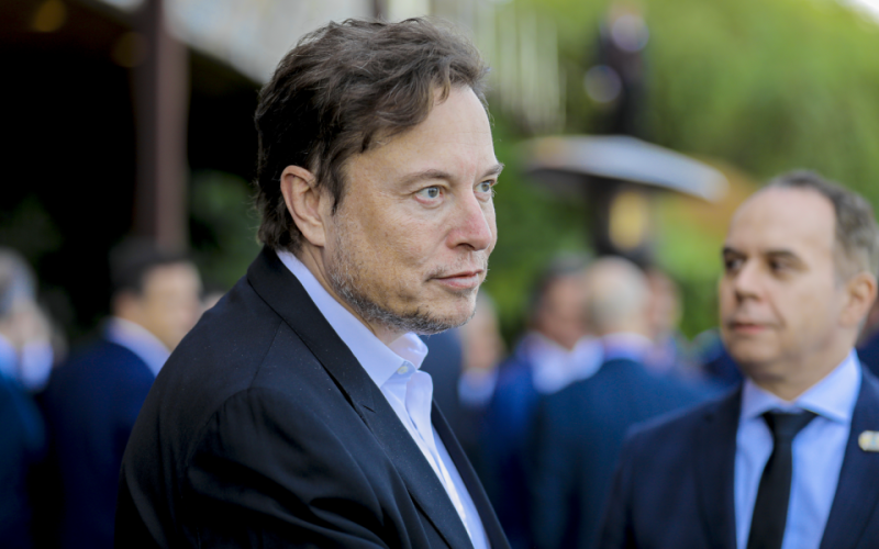 20 05 2022 Conectividade e Protecao da Amazonia com Elon Musk 52090110249 1000x600 - plare.
