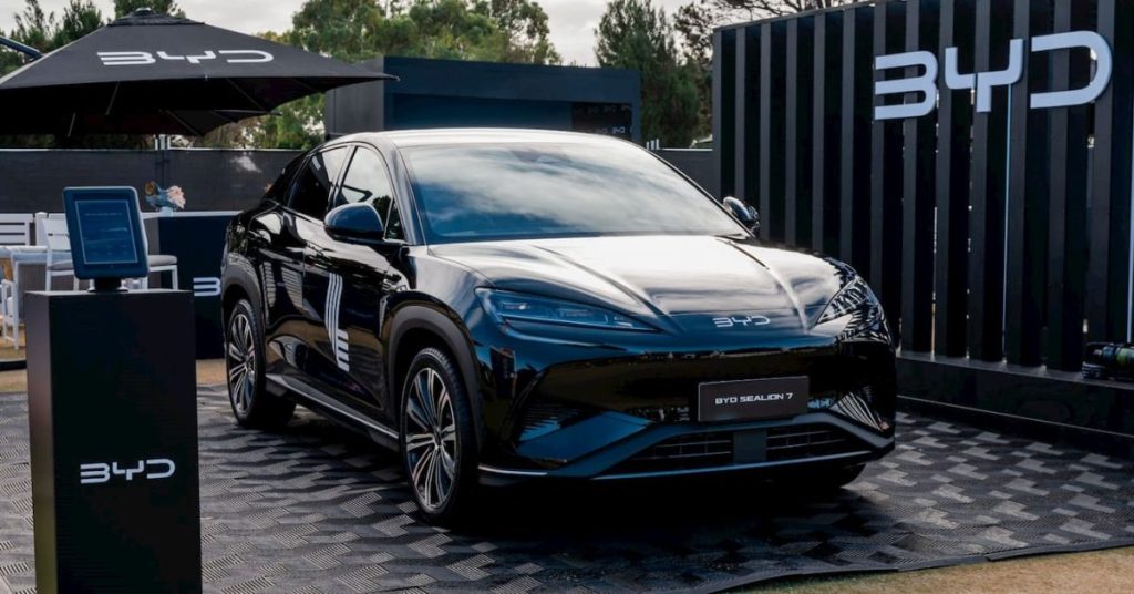 Byd s’impose dans un nouveau marché de véhicules électriques alors que la concurrence mondiale s’intensifie.
