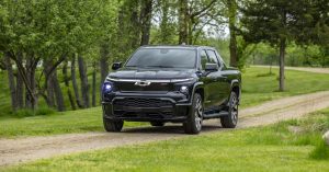 Chevys Silverado EV LT 2 - plare.