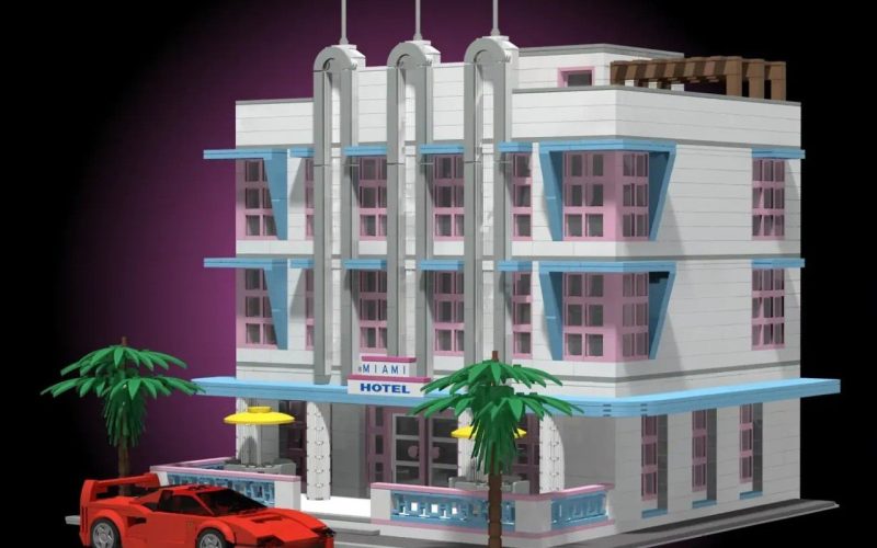 Decouvrez Notre Incroyable Construction dHotel LEGO Miami Vice City Avant - plare.