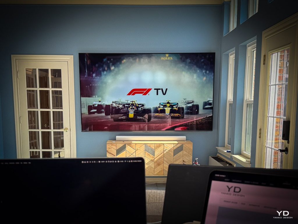 Découvrez le Hisense 100U8QG 100 pouces : la Puissance Cinématographique Qui Transformera Votre Salon!