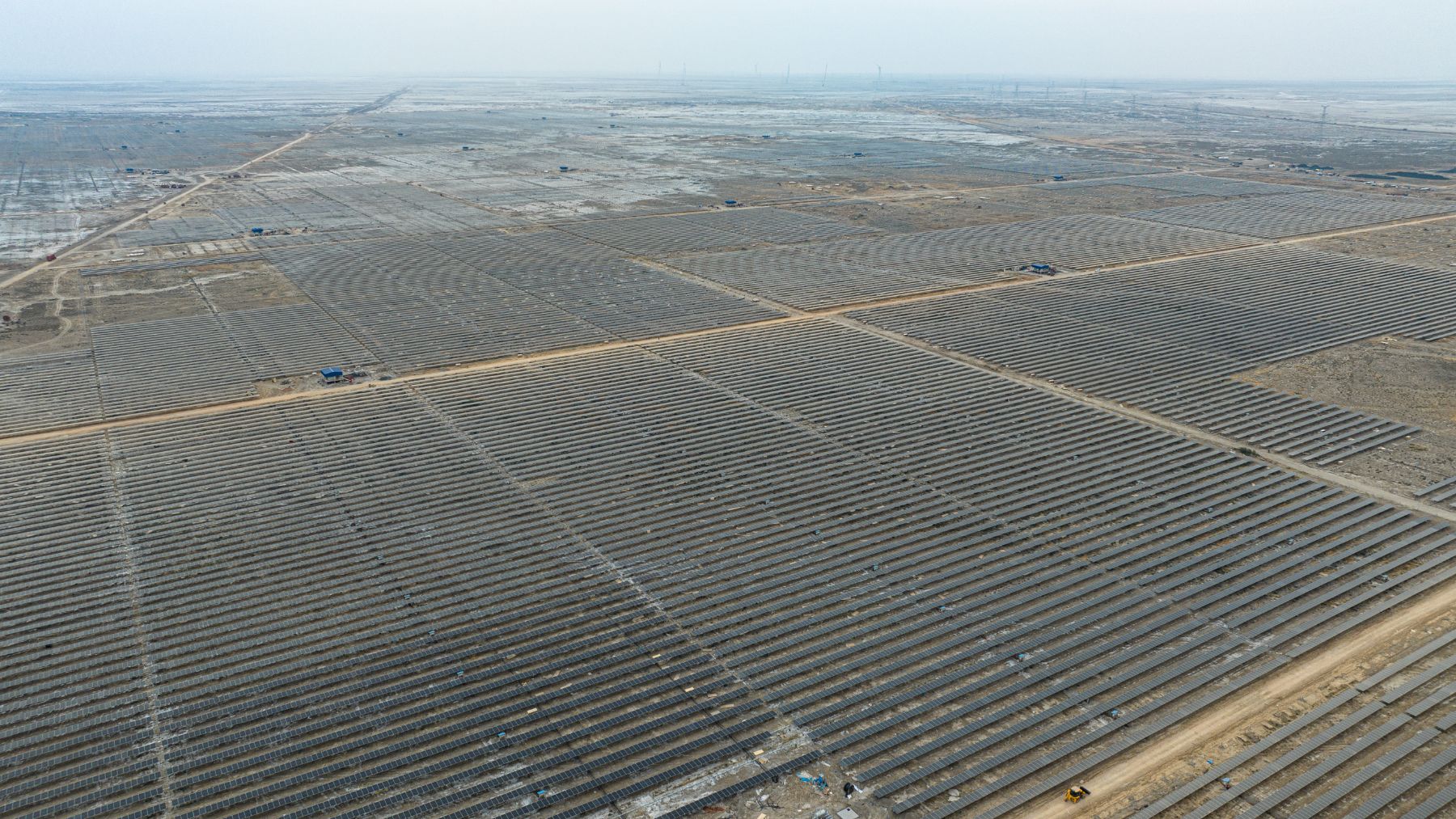 El parque hibrido de energias solar y eolicas mas grande del mundo sera tan grande como Madrid 1 - plare.