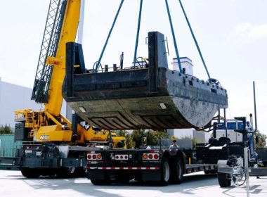 Electric tugboat Arc crane - plare.