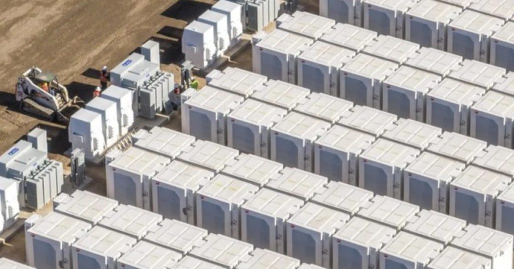 Trump freine l’élan des batteries aux États-Unis alors que la Chine prend les devants dans l’innovation énergétique