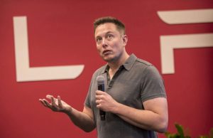 Elon Musk by Bloomberg News - plare.