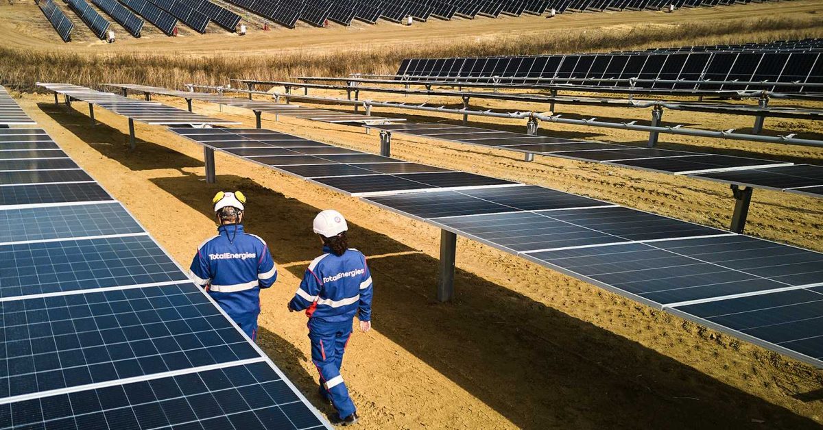 GUILLENA PARQUE SOLAR CONSTRUCCION - plare.