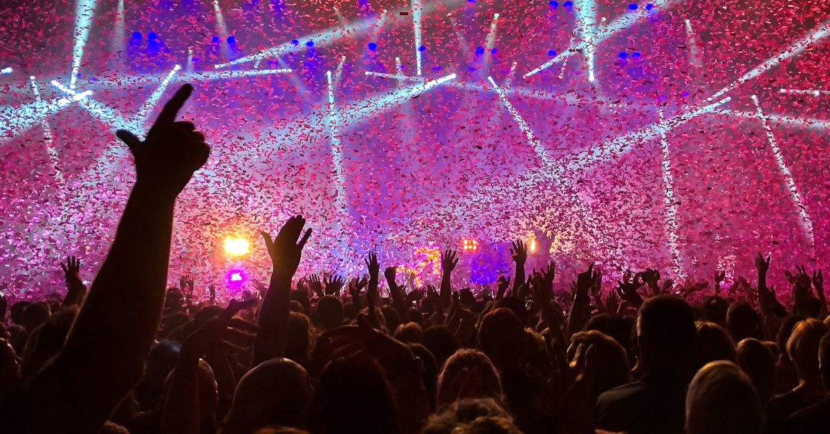 Hidden fees are now illegal for hotel and concert apps - plare.