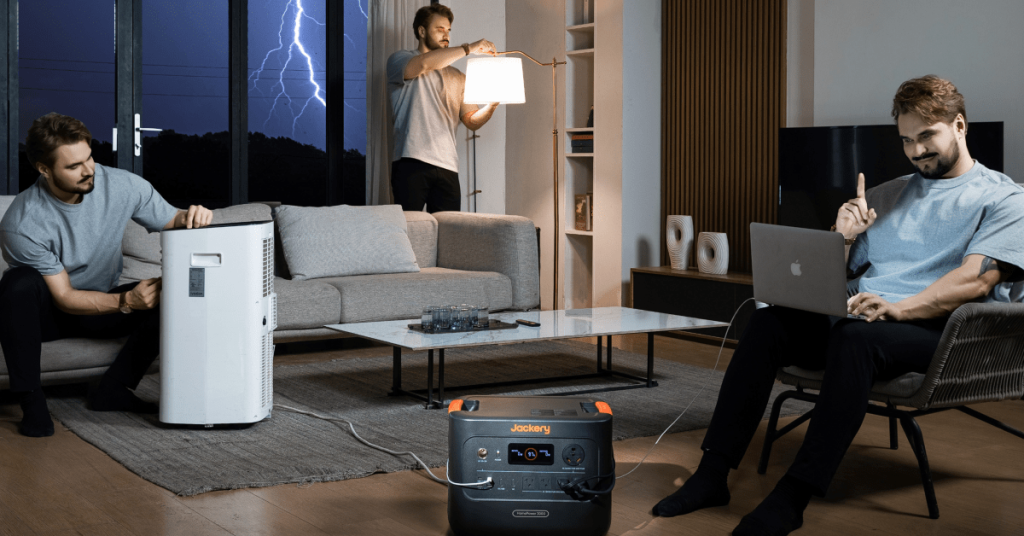 Jackery propose des packs du générateur solaire HomePower 3000, offrant une solution d’énergie portable fiable pour votre domicile. Ces packs incluent des panneaux solaires pour une recharge efficace et une autonomie prolongée. Idéaux pour les situations d’urgence ou les activités en plein air, ils assurent une alimentation continue de vos appareils essentiels. Avec une capacité de 3024Wh et une puissance de 3000W, ces générateurs sont conçus pour répondre à vos besoins énergétiques quotidiens. Les packs sont disponibles à partir de 3 299 euros, incluant le générateur et les panneaux solaires correspondants. (einpresswire.com)