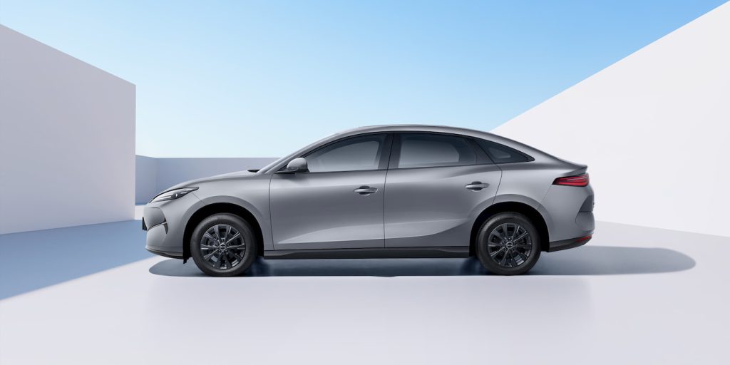 BYD e7, une berline électrique de taille moyenne