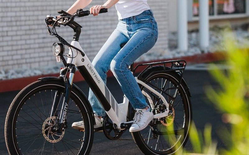 Lectric XPress 750 Step Thru Commuter e bike e1747242928258 - plare.