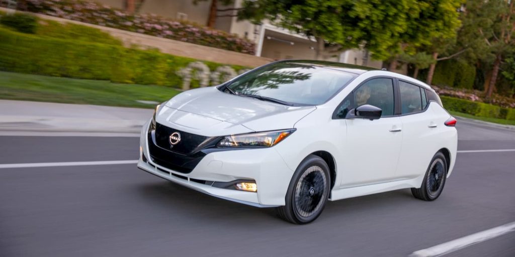Les primes d'assurance automobile peuvent être élevées, mais certains modèles de véhicules électriques offrent des tarifs plus abordables. Pour déterminer les véhicules électriques les moins chers à assurer, il est essentiel de comparer les primes d'assurance en fonction de différents modèles. Les tarifs peuvent varier en fonction de facteurs tels que la marque, le modèle, la puissance du moteur et les caractéristiques de sécurité. En outre, les primes d'assurance peuvent fluctuer en fonction de la localisation géographique, de l'historique de conduite et d'autres critères personnels. Il est donc recommandé de consulter plusieurs assureurs pour obtenir des devis personnalisés et trouver l'option la plus économique pour votre situation. - plare. Les primes dassurance automobile peuvent etre elevees mais certains modeles - plare.
