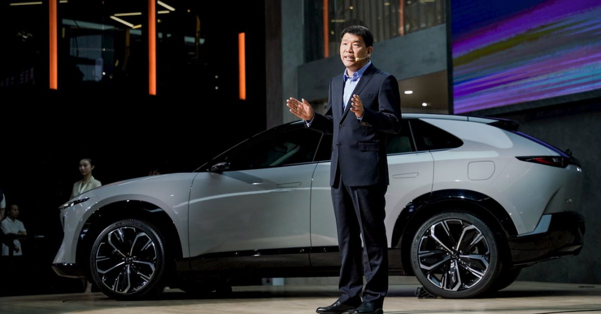 Mazda EZ 60 electric SUV 6 - plare.
