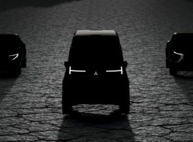 Mitsubishi EV Nissan LEAF 1 - plare.