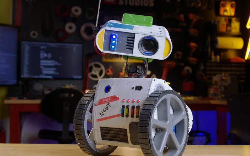 Newt robot build for the lightning code 3 - plare.