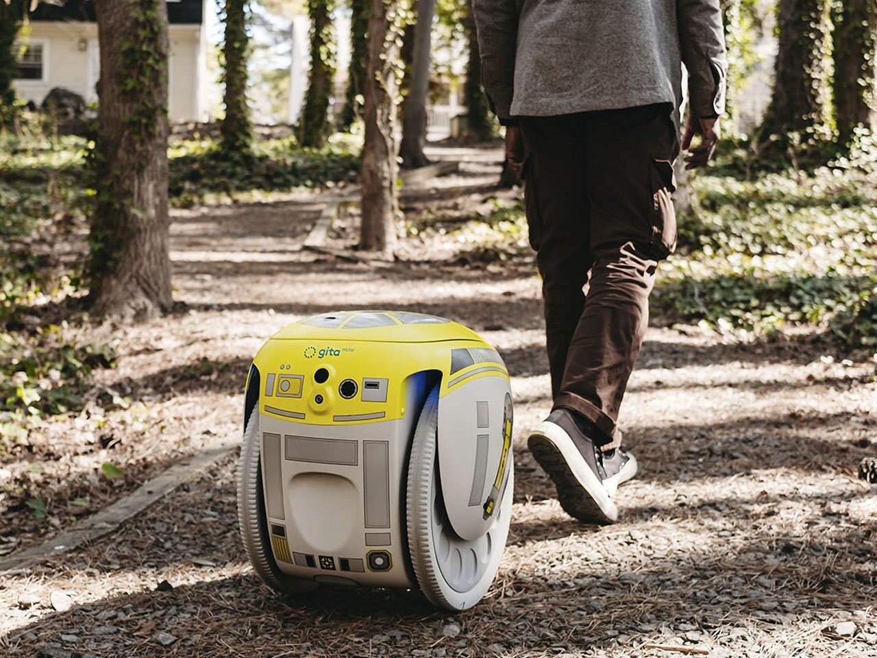 Piaggio Fast Forward G1T4 M1N1 Robot 10 - plare.