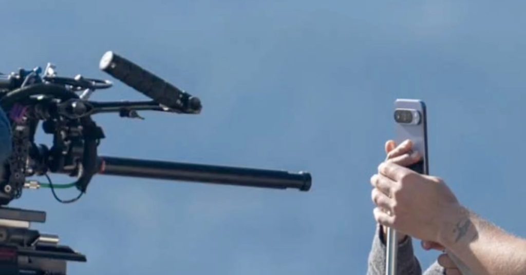 Pixel 10 : l'innovation mobile révélée dans des fuites de tournage captivantes