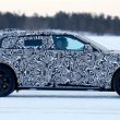 Range Rovers mid size electric SUV - plare.