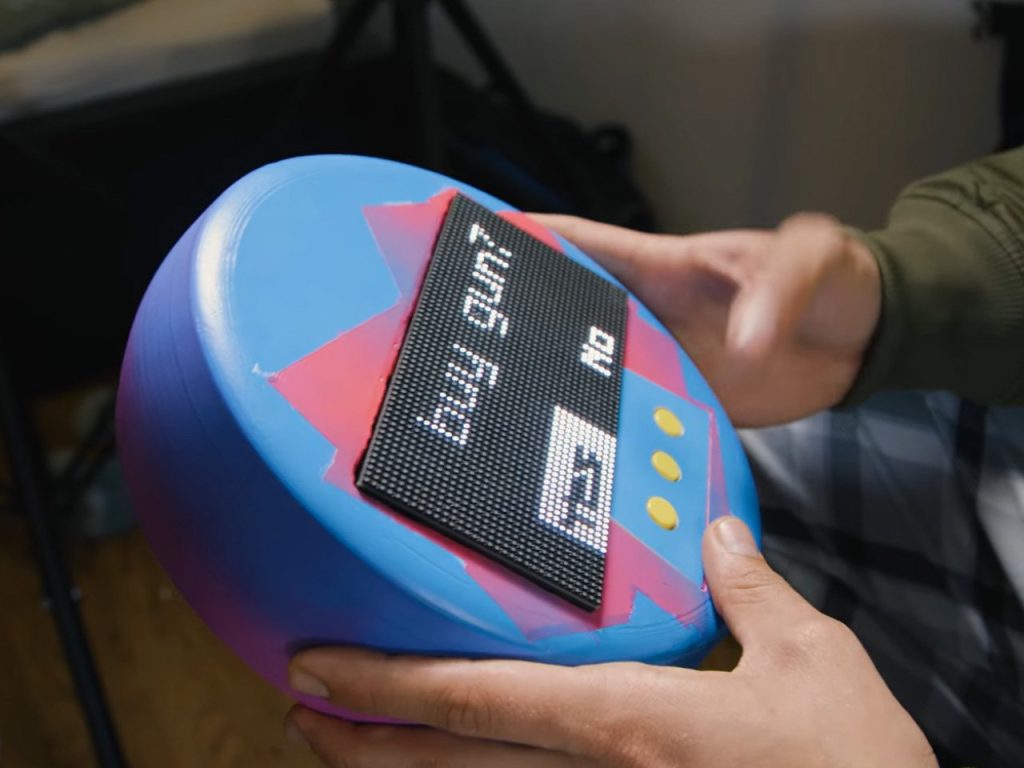 Découvrez le Tamagotchi du Futur : Un Simulateur de Vie Nostalgique et Ultra Fun!